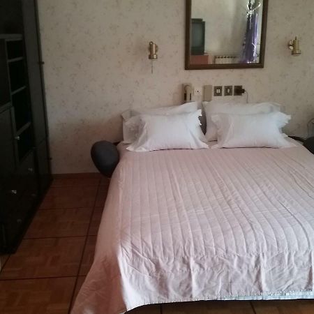 Maisonette Afroditi Villa Peraía Buitenkant foto