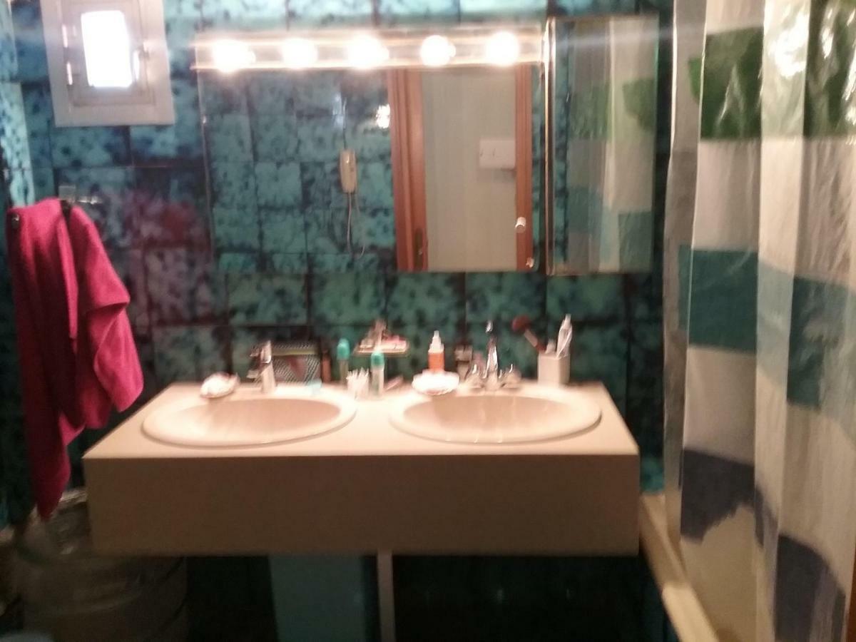 Maisonette Afroditi Villa Peraía Buitenkant foto
