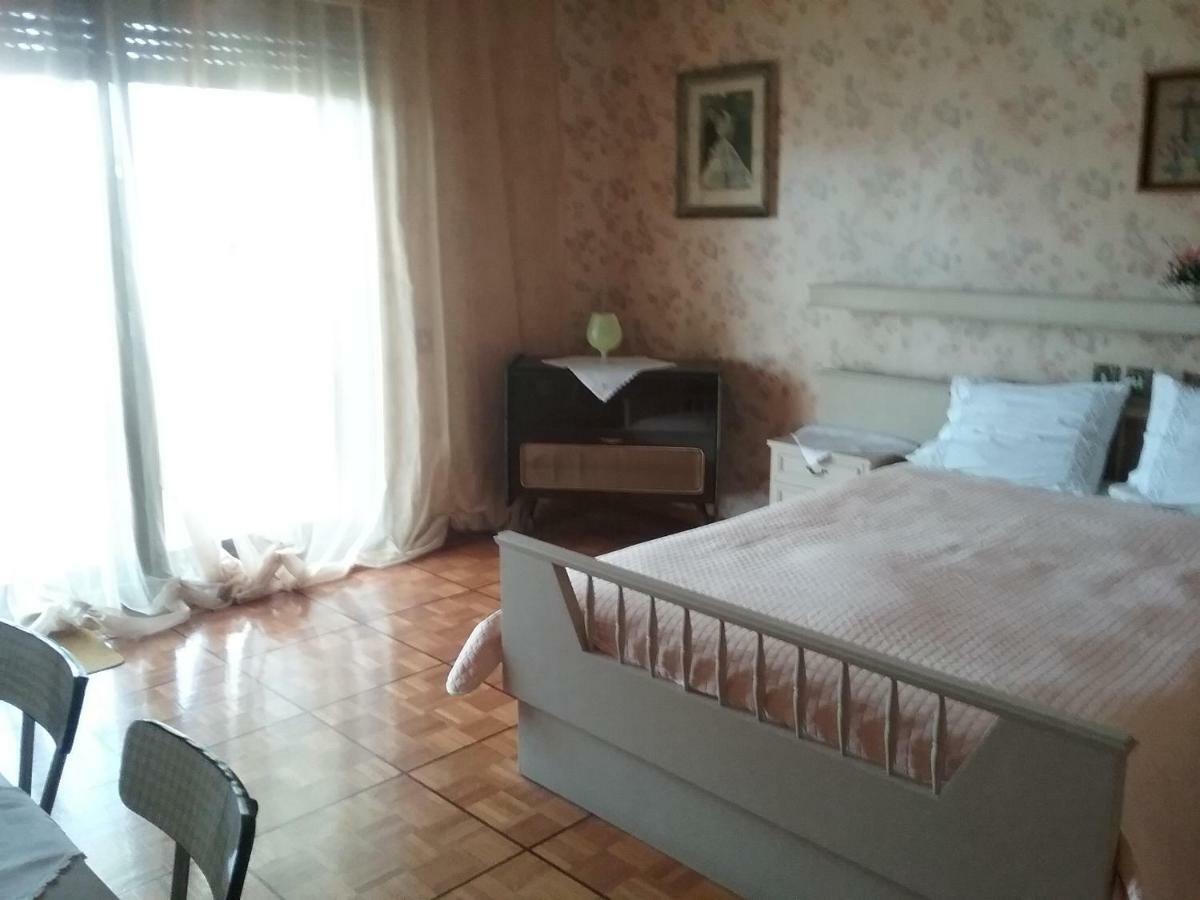 Maisonette Afroditi Villa Peraía Buitenkant foto